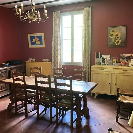La Chenaie, Maison Ancienne Pour 13 Personnes- Clevacances 3 Cles Villa
