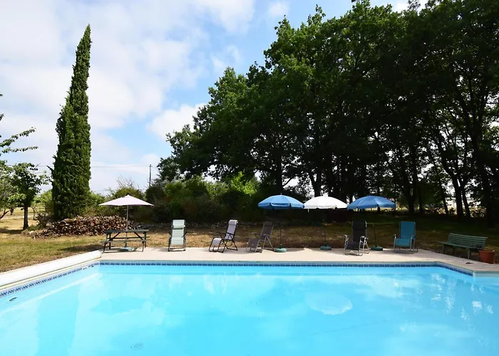 Villa La Chênaie, Maison Ancienne Pour 13 Personnes- Clévacances 3 Clés